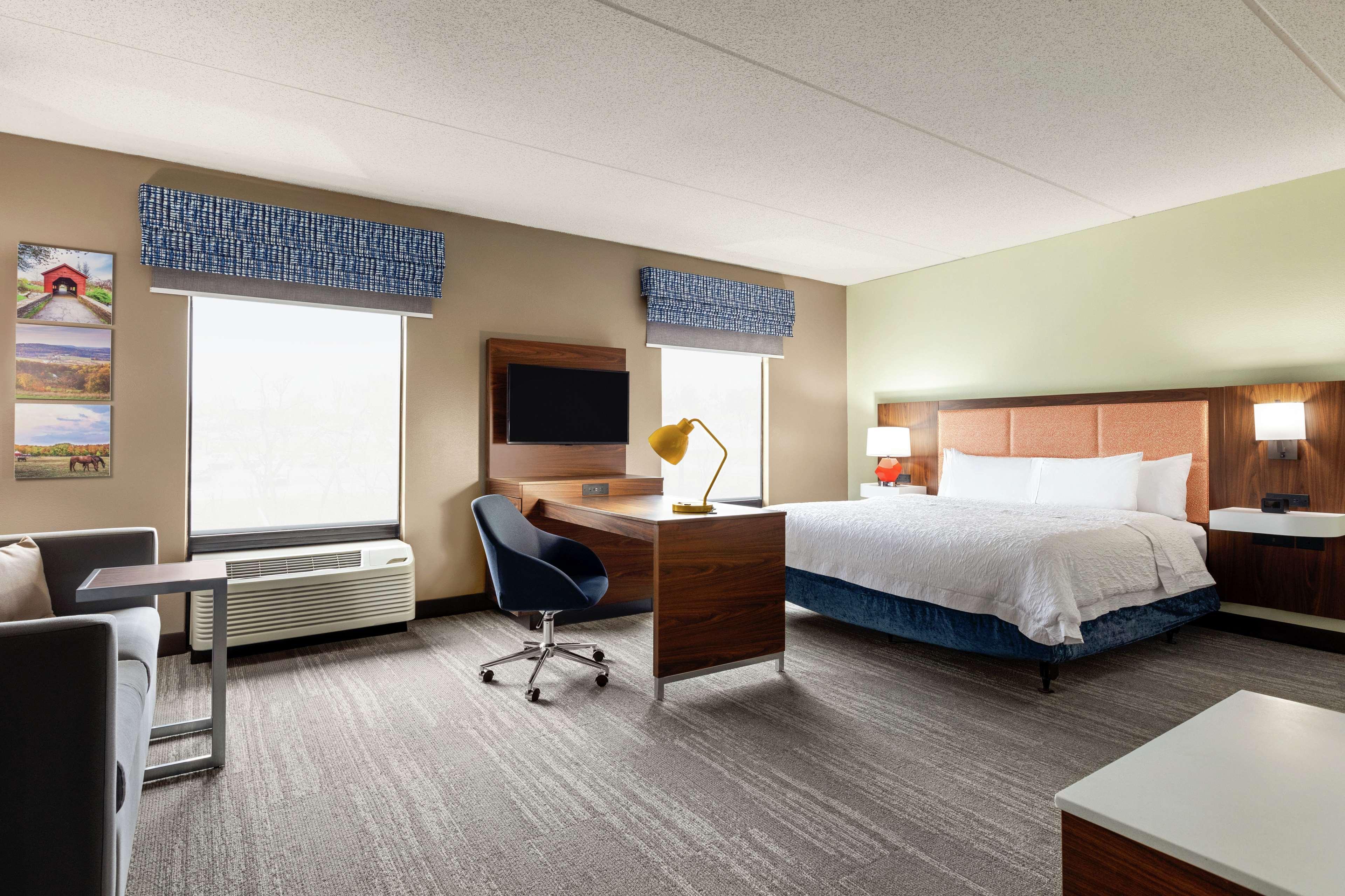 Hampton Inn & Suites Frederick/Fort Detrick Exteriör bild