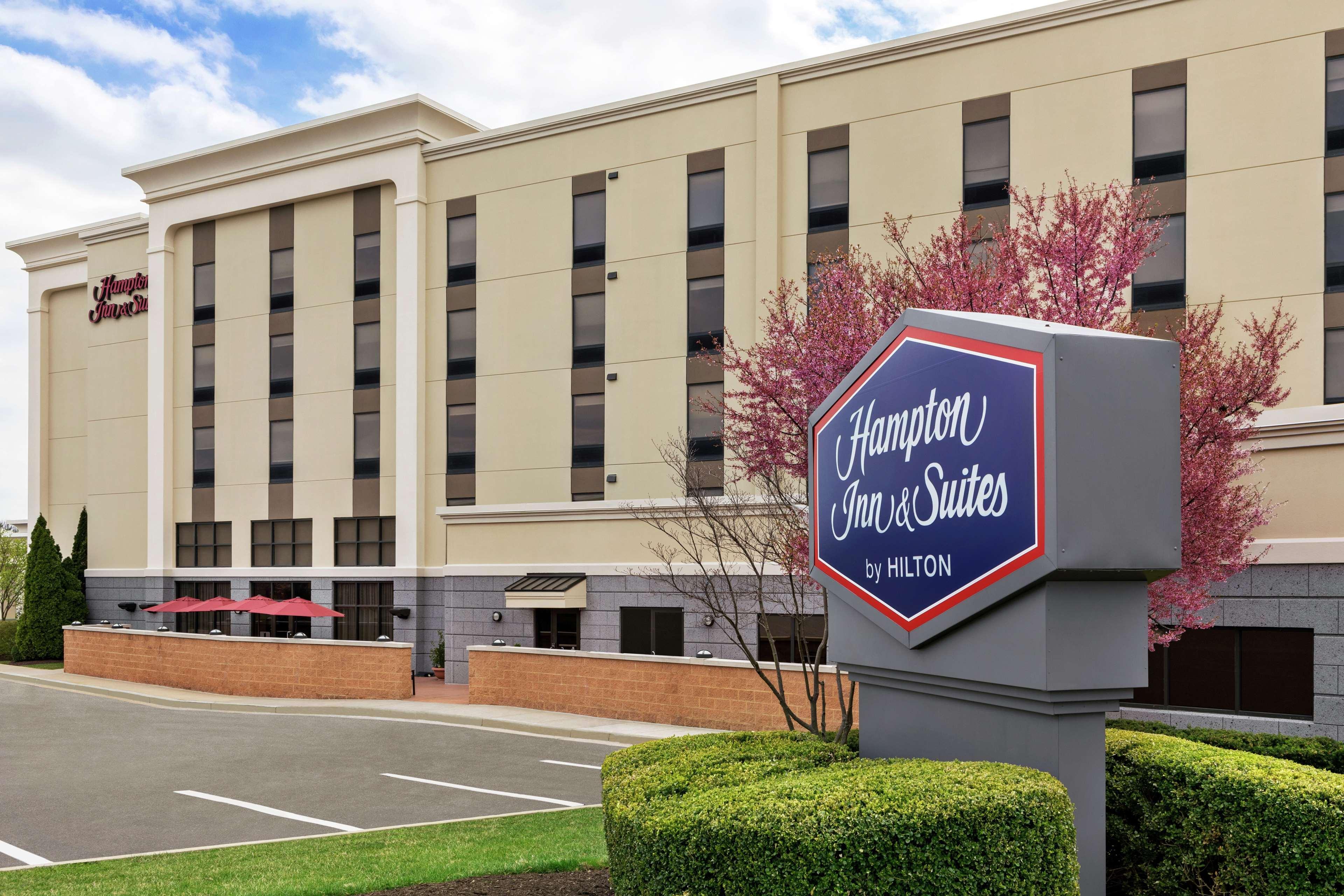 Hampton Inn & Suites Frederick/Fort Detrick Exteriör bild