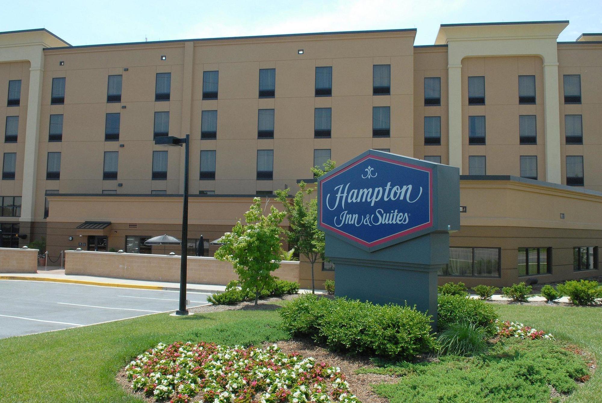 Hampton Inn & Suites Frederick/Fort Detrick Exteriör bild